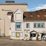 Lys Og Innbydende I Sandviken Берген