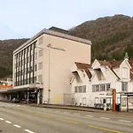 Апартаменты Lys Og Innbydende I Sandviken Берген